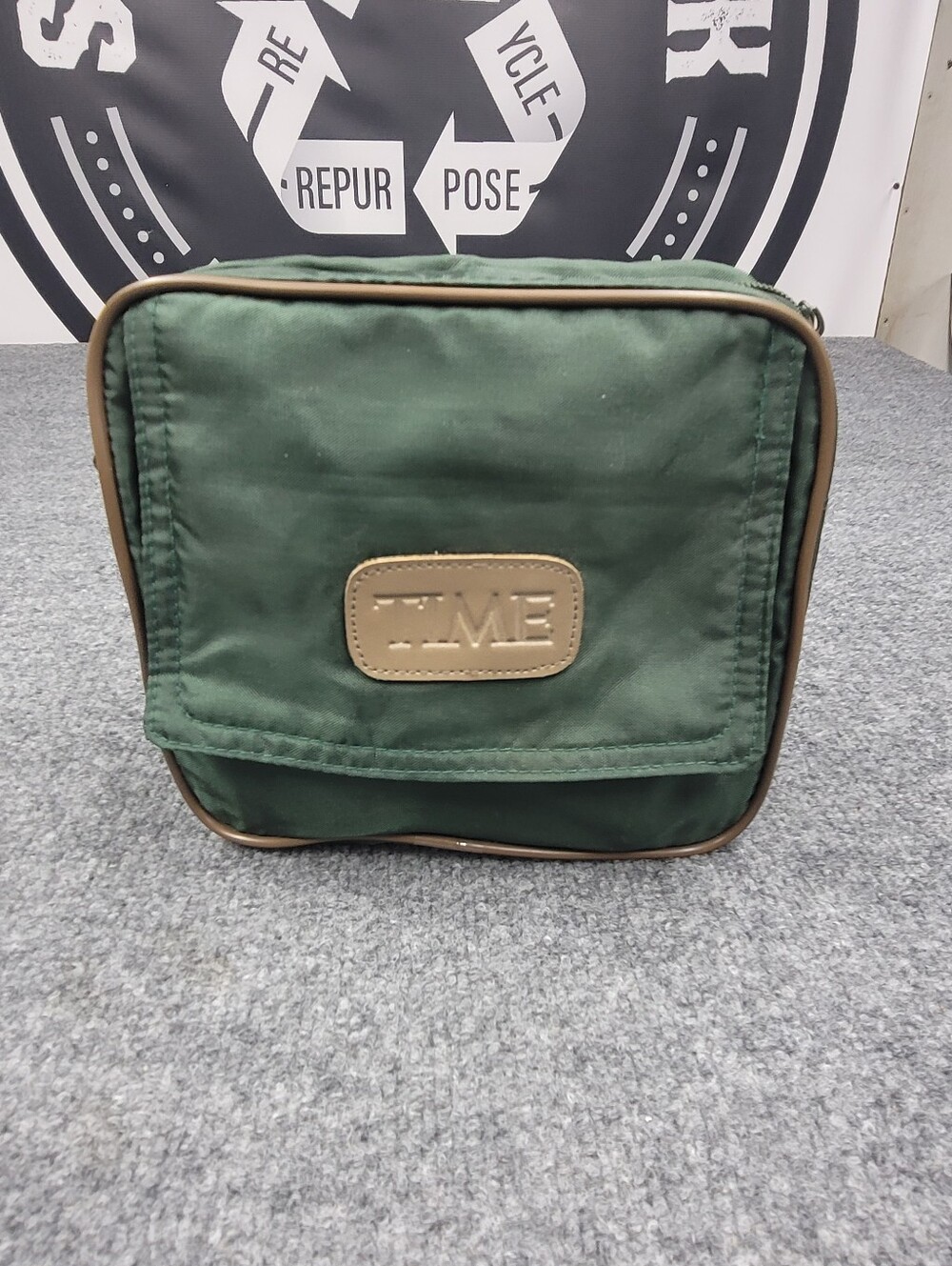 Vintage Time Magazine Promotionl Green Nylon Collapsible Zip Duffel Bag